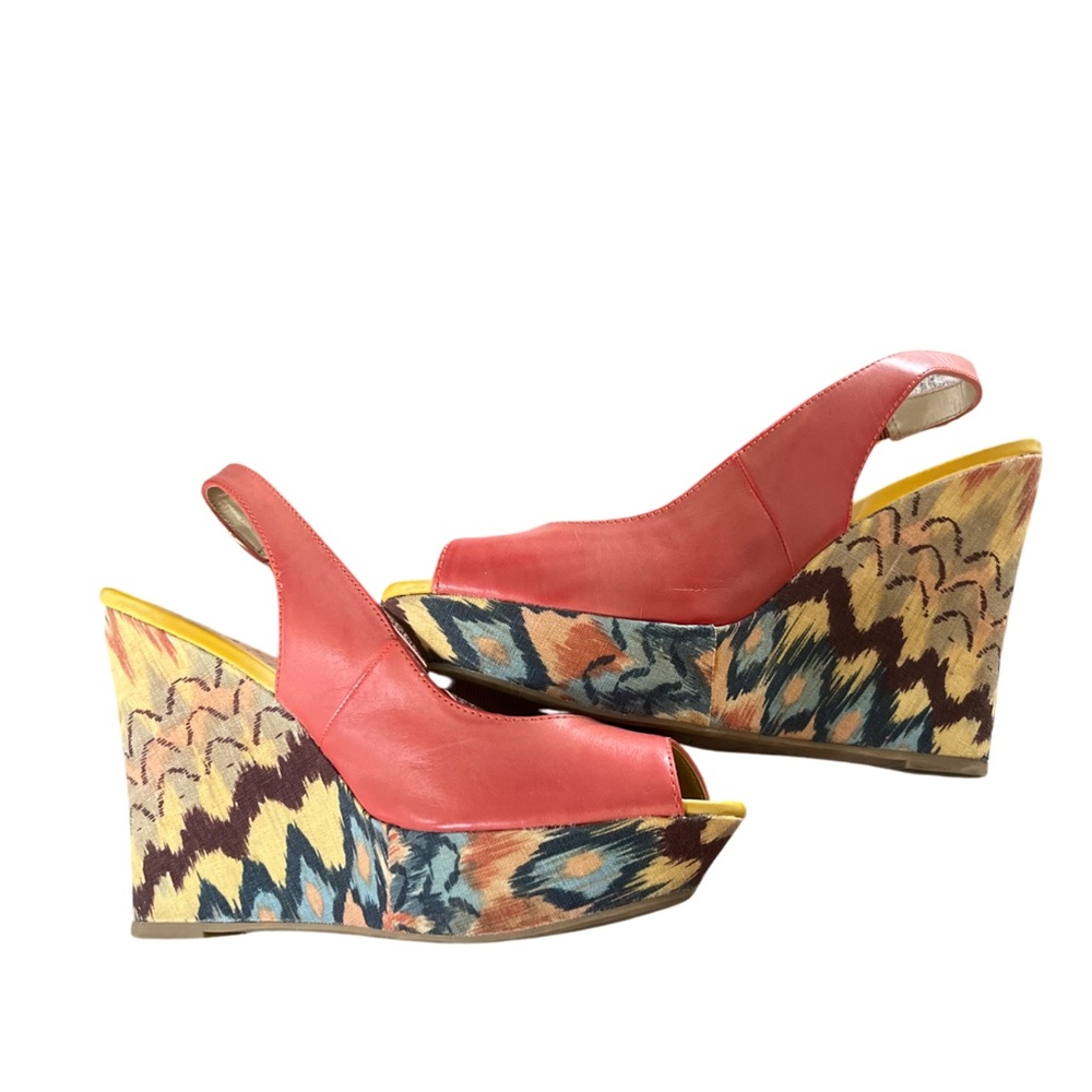 G by Guess Orange Platform Wedge Sandals Sz 9.5 Leather Canvas Pre-Loved